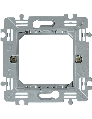 Soporte de garras para placas Luna 2 módulos - A000614564 BTICINO C4702G (EMBALAJE DE 10 UNIDADES)