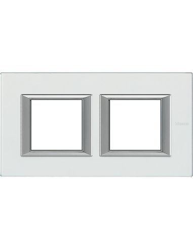 Placa embellecedora recta Axolute de color Kristall - 2 x 2 módulos - entreeje 71 - hor - A000830653 BTICINO HA4802M2HVKA