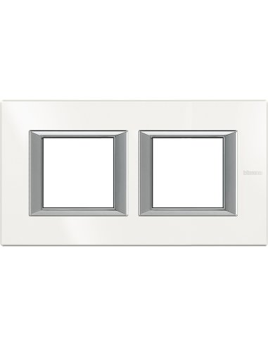 Placa embellecedora recta Axolute de color Blanco Axolute - 2 x 2 módulos - entreeje 71 - A000878040 BTICINO HA4802M2HHD