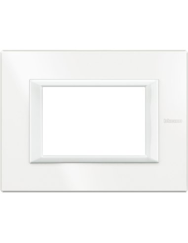 Placa embellecedora recta Axolute de color Blanco Axolute - 3 módulos - A000880567 BTICINO HA4803HD