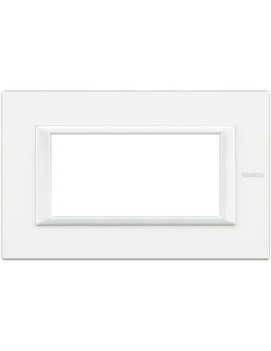 Placa embellecedora recta Axolute de color Blanco Axolute - 4 módulos - A000880571 BTICINO HA4804HD