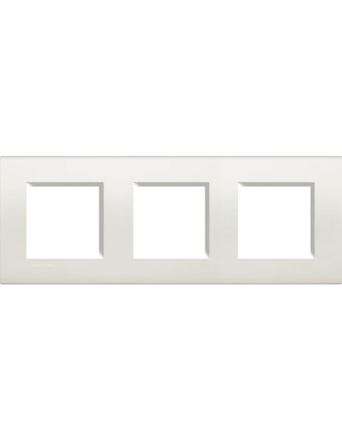 Placa embellecedora Livinglight de color Blanco - 2 x 3 módulos - A000951195 BTICINO LNA4802M3BI