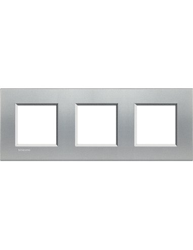 Placa embellecedora Livinglight de color Tech - 2 x 3 módulos - A000951211 BTICINO LNA4802M3TE