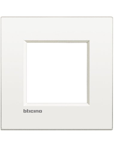 Placa embellecedora Livinglight AIR de color Blanco - 2 módulos - A001189478 BTICINO LNE4802BN